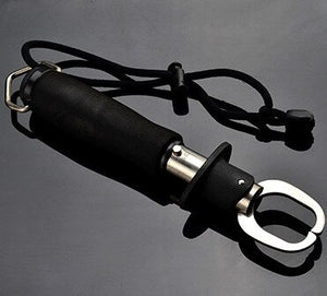 Grip Fishing Tool